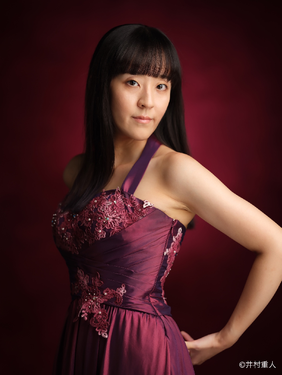 MOEプライベートピアノレッスンの講師紹介